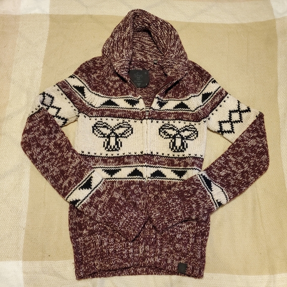 tna wool sweater